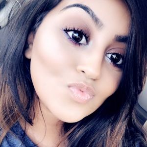 Meet your Posher, Wafa